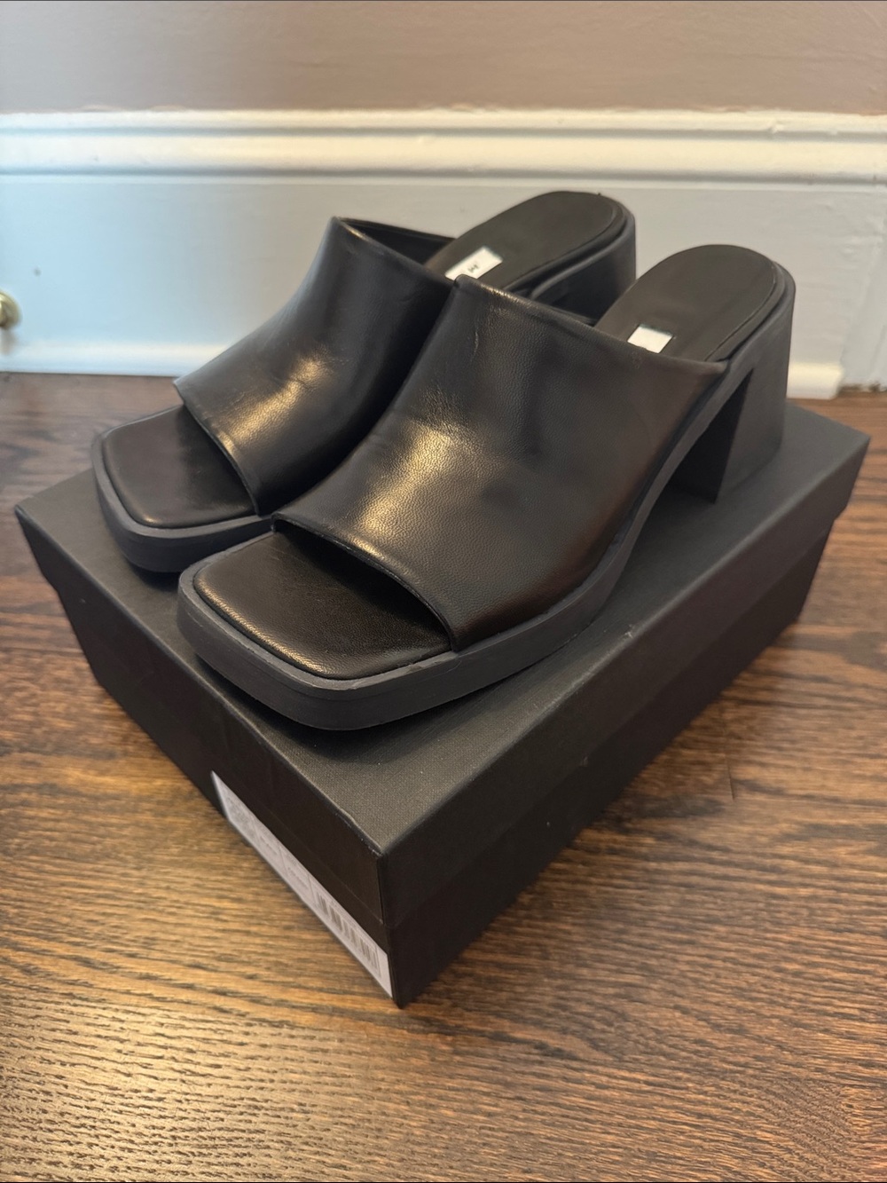 Miista Black Leather Square-Toe Block Heel Mule